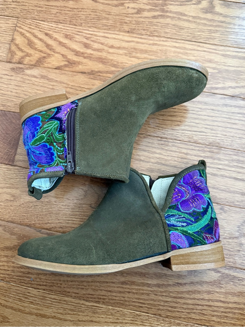 Olive Suede Ankle Booties with Purple Embroidered Heel Size 8 women’s